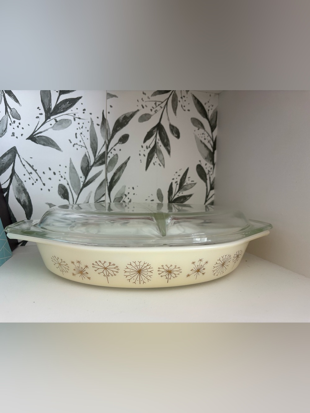 Pyrex Divided Dandelion Dish